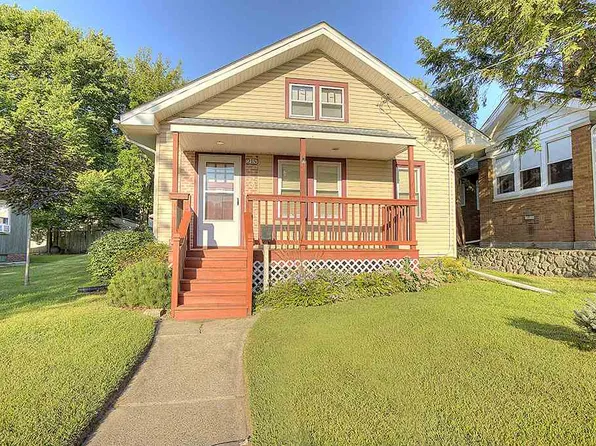 215 Hollister Ave, Rockford, IL 61108