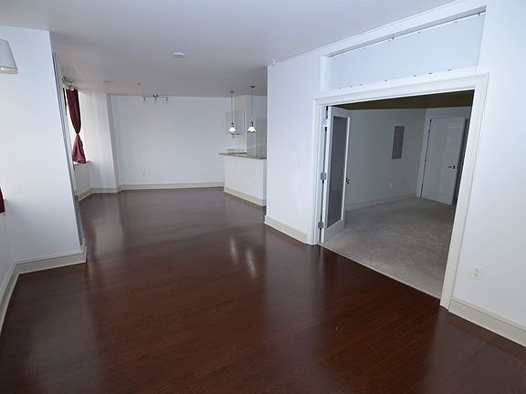 4th image of 201-59 N 8th St #612