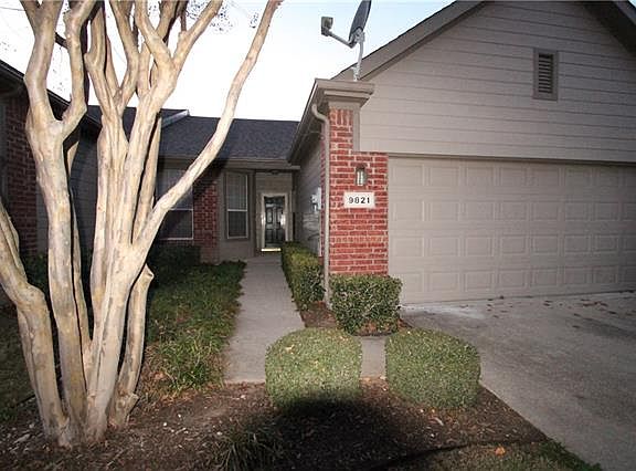 3rd image of 9821 Kaufman Pl