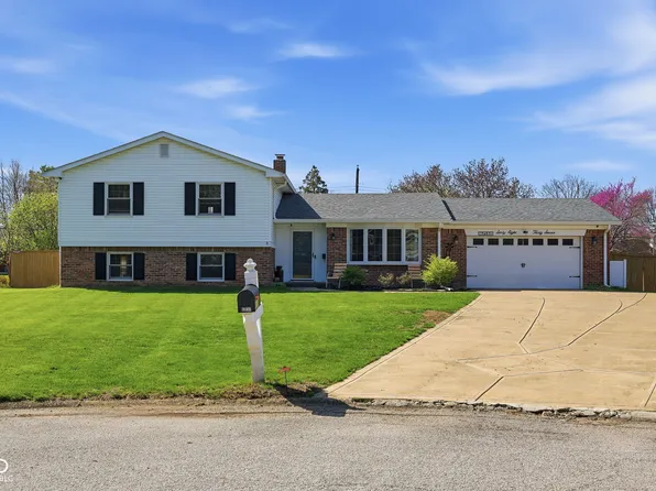 6837 Willoughby Ct, Indianapolis, IN 46214