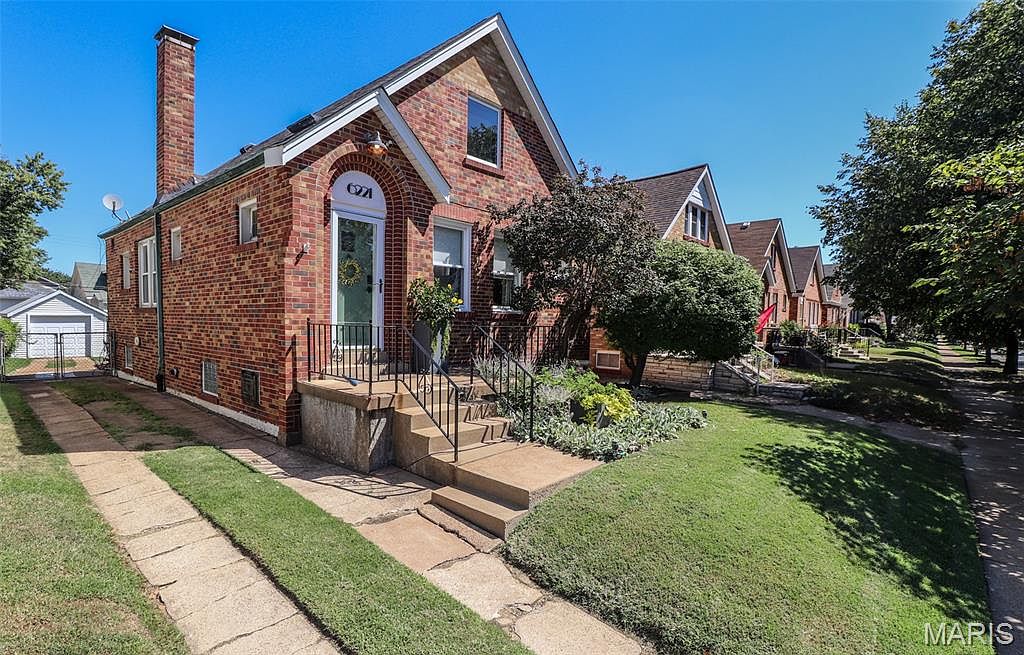 6221 Marquette Ave, Saint Louis, MO 63139 | Zillow