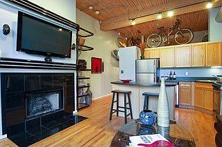 Kitchen / Living Room