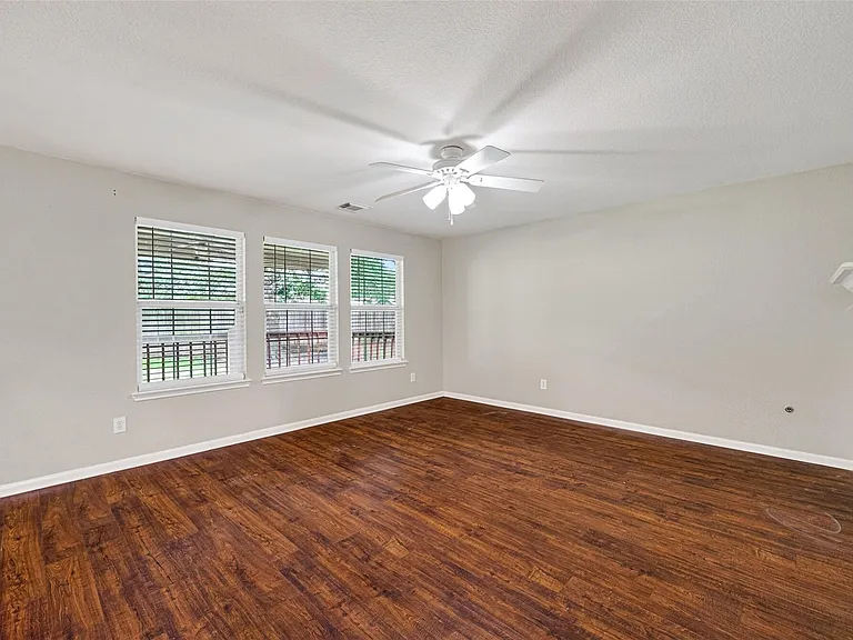 3934 Brook Garden Ln — Photo 7