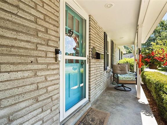 4th image of 6300 W 66th St