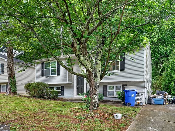 2nd image of 2075 Countydown Ln