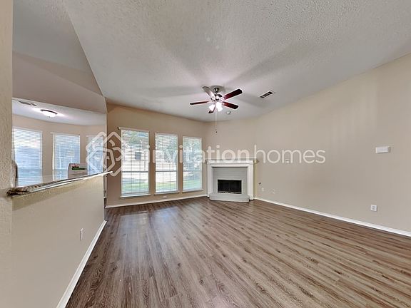5th image of 2141 Mahogany St