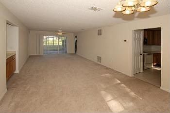 4th image of 4110 Clubside Dr