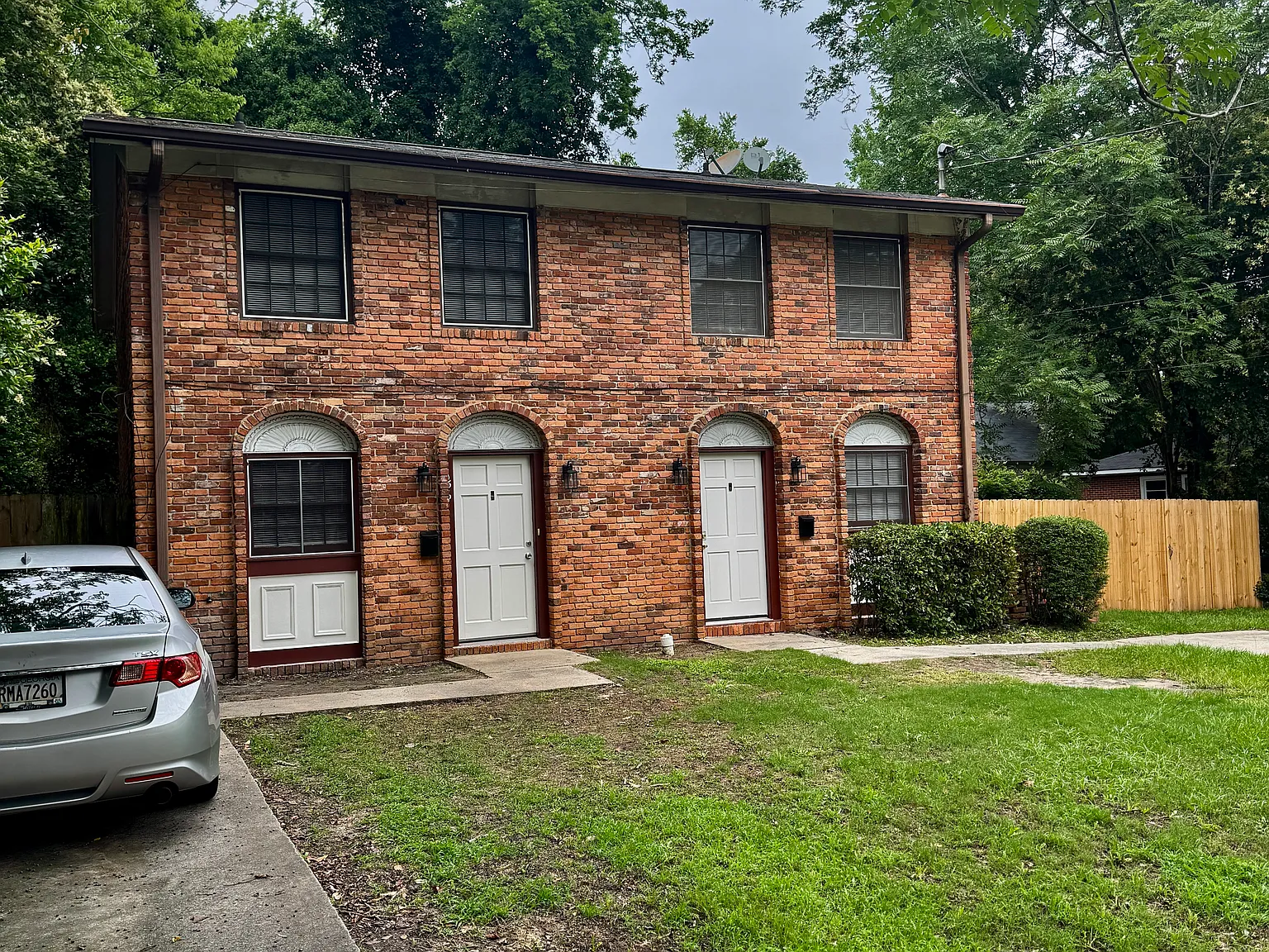 2 bed, 1.5 bath, 1100 sqft, $1,200 — Photo 1