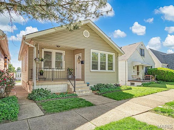 2nd image of 3952 Itaska St