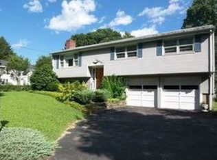 925 Fairfield Woods Rd, Fairfield, CT 06825