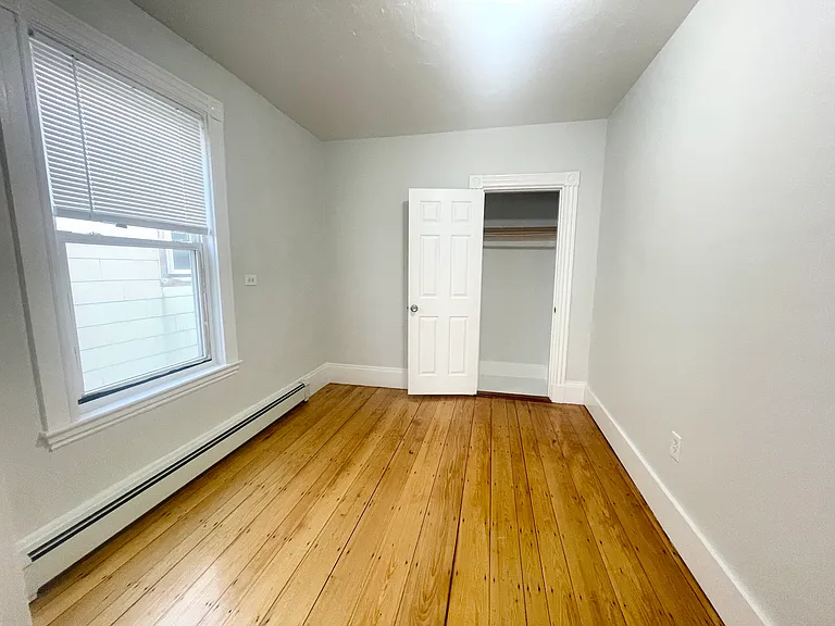 22 Howell St #3V — Photo 2