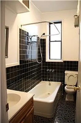 Rented by Adina Realty | media 38