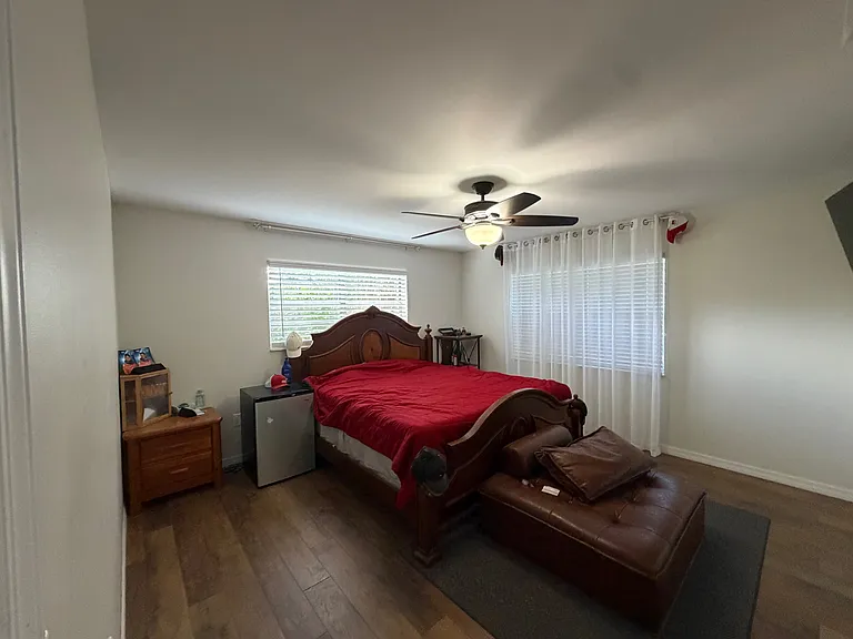 4864 NW 27th St — Photo 11