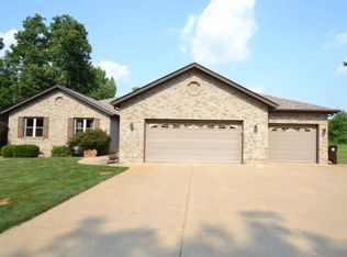 9208 S J T Ct, Mapleton, IL 61547