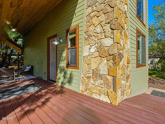 4th image of 4240 Buckskin Ln