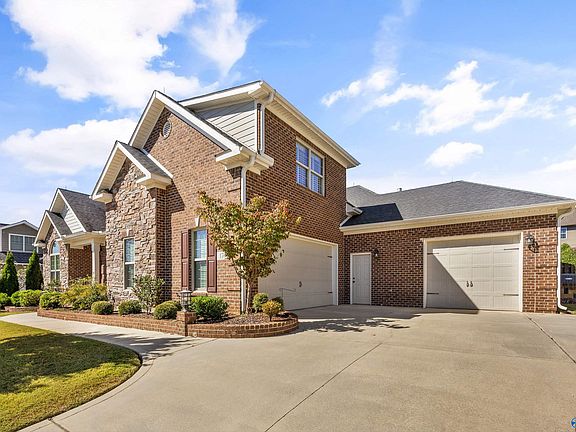 2nd image of 17 Abby Glen Way