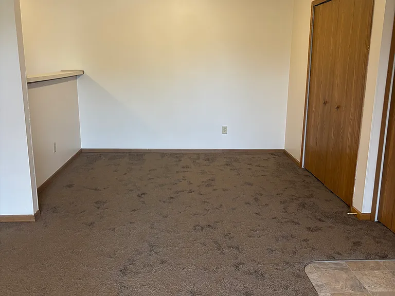 East Ridge Apartments — Photo 13