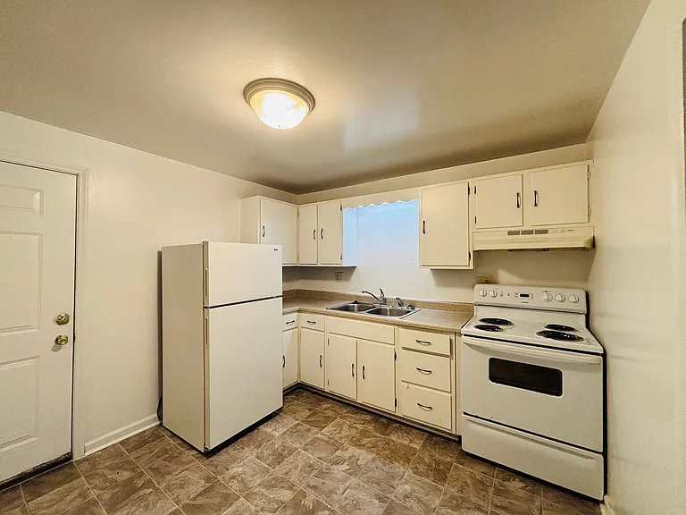 109 Northview Dr #21A — Photo 3