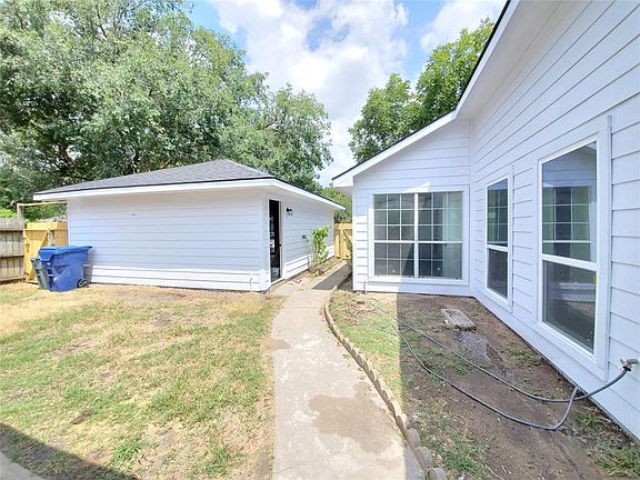 2nd image of 619 Fawnwood Dr