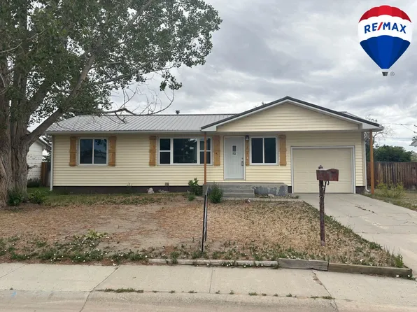 713 N 16th St E, Riverton, WY 82501