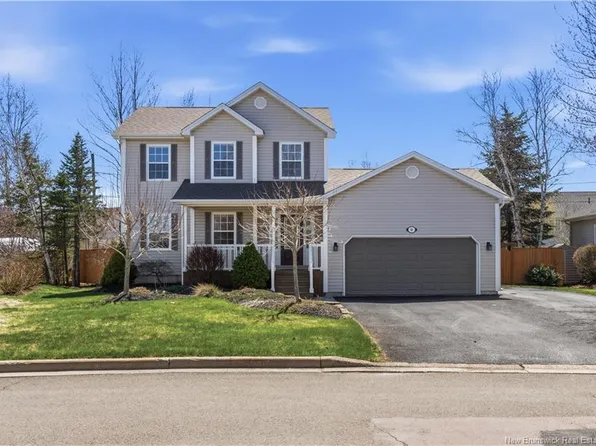 69 Cardigan Ln, Moncton, NB E1C 0B9