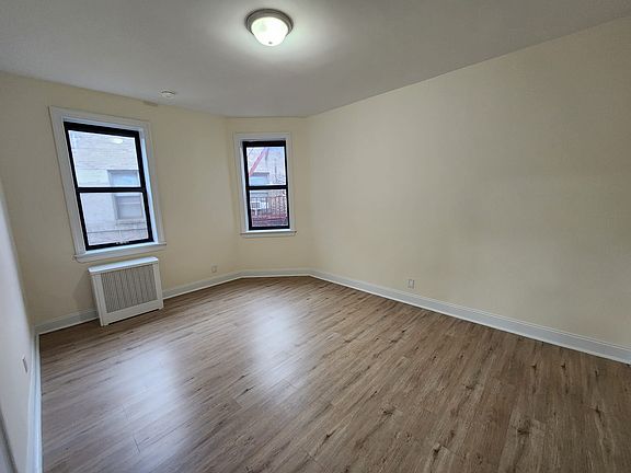 5th image of 120-30 Queens Blvd #405