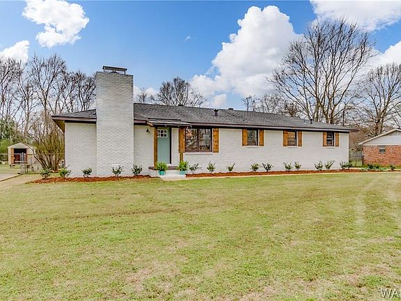 3rd image of 851 Walnut Dr