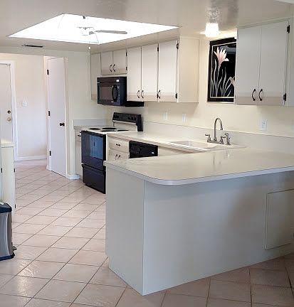5th image of 247 SW 33rd Ter