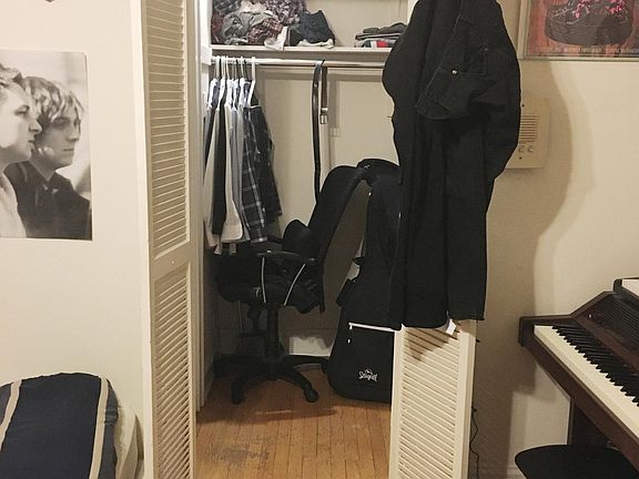 3rd image of 2129 N Dayton St #29-104