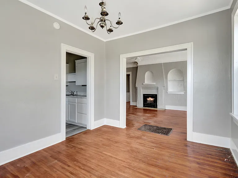 3409 W Markham St — Photo 8