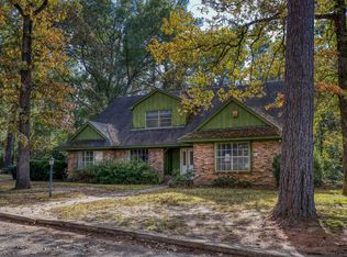 408 Robinhood Cir, Crockett, TX 75835