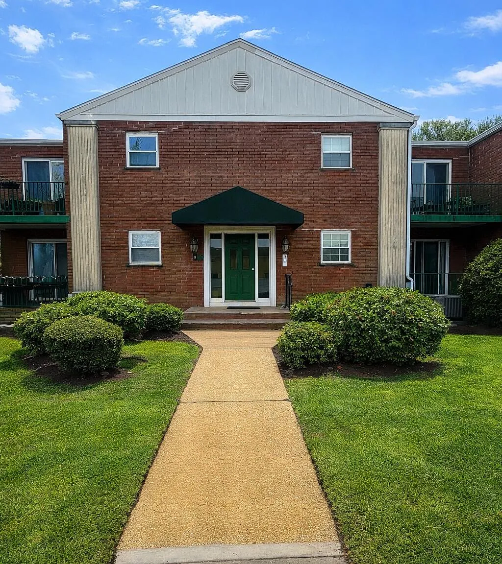 2 bed, 790 sqft, $2,650 — Photo 1