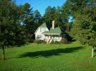 3439 N Bay Dr, Granite Falls, NC 28630