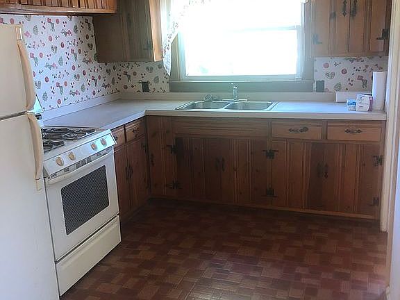 5th image of 1413 Booth Ave
