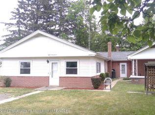 827 Abrey Ave, Owosso, MI 48867