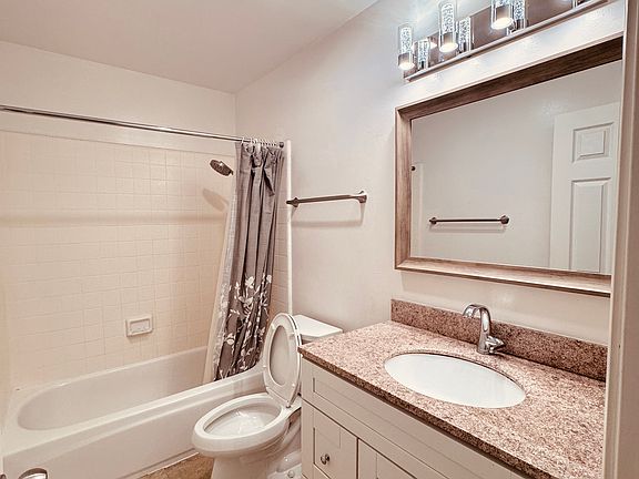 3rd image of 1355 Sage Hen Way