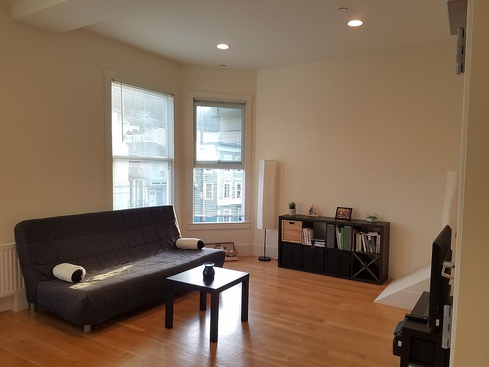 1st image of 466 Frederick St