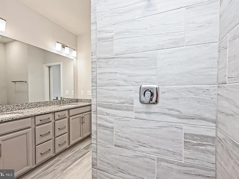 4404 Fair Lakes Ct — Photo 43