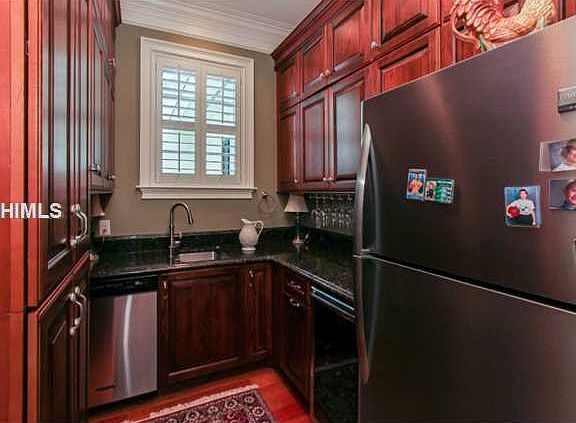 5th image of 275 Bamberg Dr