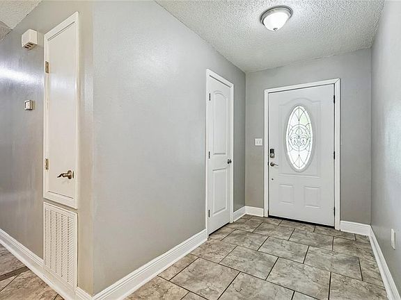 4th image of 816 Lake Borgne Ct