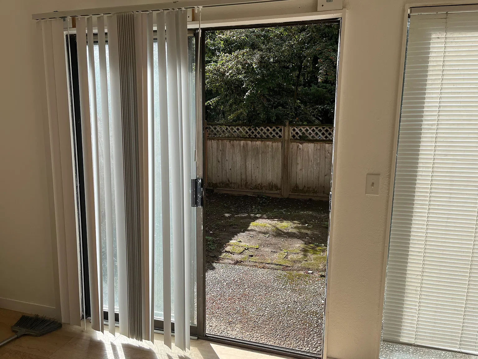 2 bed, 1.5 bath, 1100 sqft, $2,295 — Photo 3