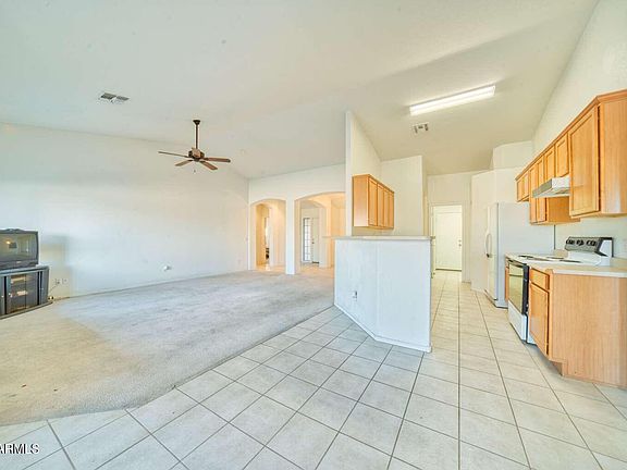 5th image of 1612 E SOUTH MOUNTAIN Avenue