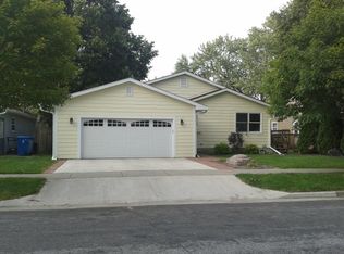 2545 14th Ave E, North Saint Paul, MN 55109