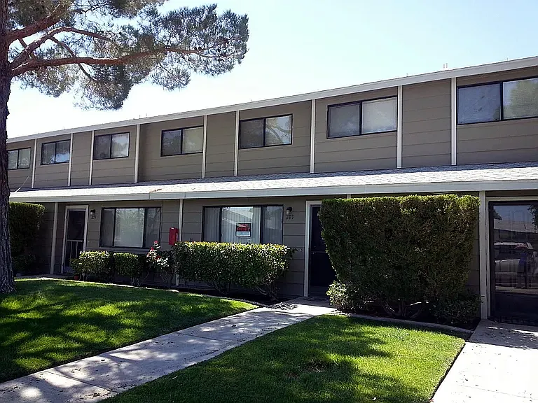 E Upjohn Ave — Photo 1