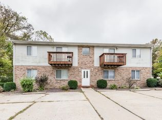 10 Hillside Ln #10, Belleville, IL 62223