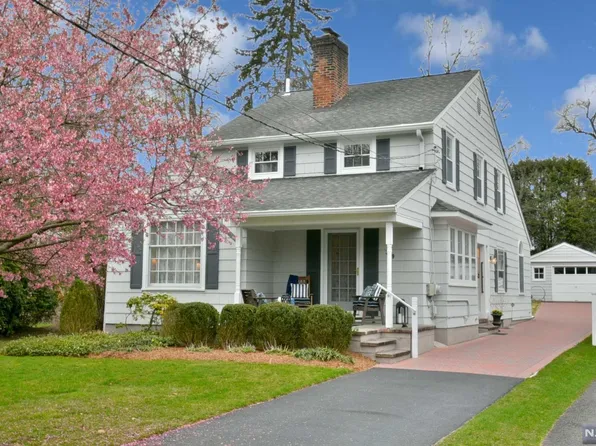 369 Spring Ave, Ridgewood, NJ 07450