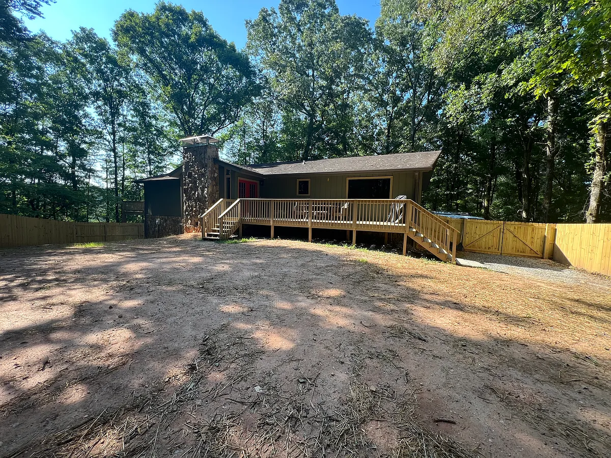 Building Photo - 259 Long Branch Rd
