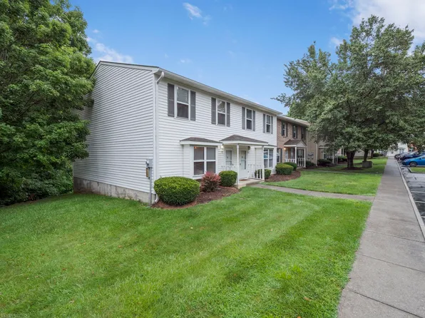 401 Janie Ln, Blacksburg, VA 24060