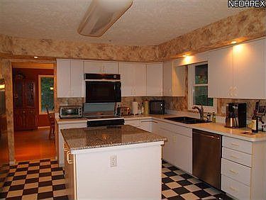 4th image of 13870 King Arthur Ct