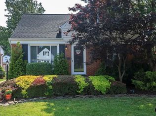 645 Pendley Rd, Willowick, OH 44095